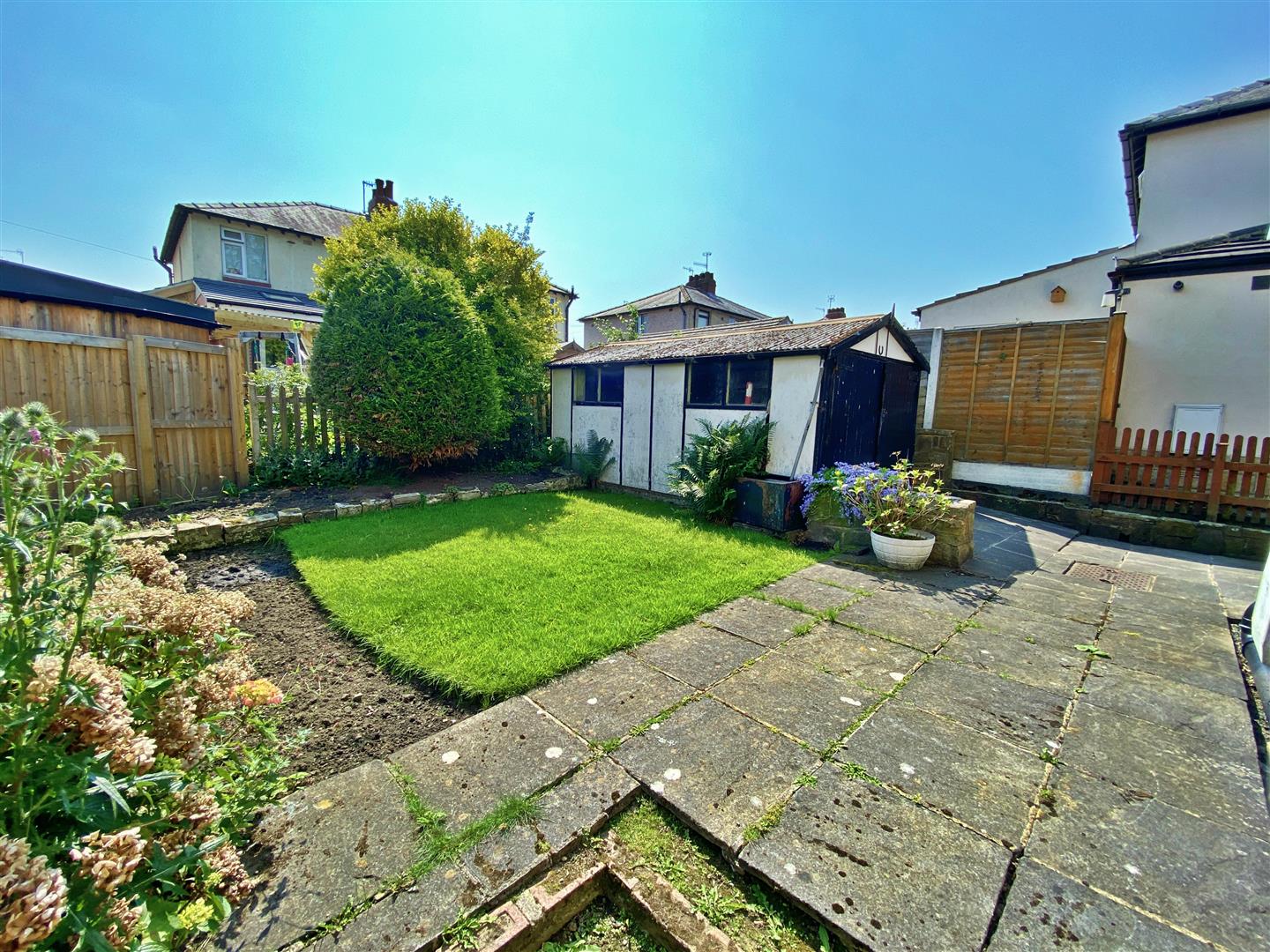 » Leathley Avenue, Menston, LS29 6DN